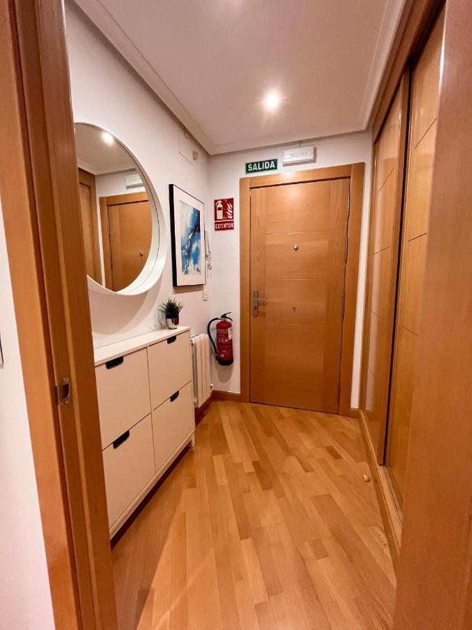 Atuaire Home La Catedral En El Salon Parking Incluido Burgos Exterior photo